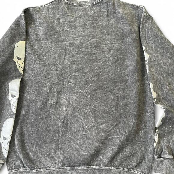 Death Note Misa Amane Grey Crewneck Sweatshirt Size Medium - Picture 2 of 3
